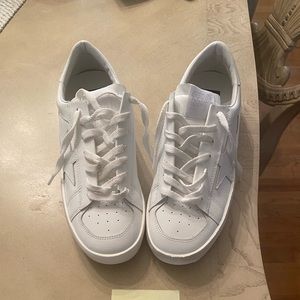 Golden Goose Brand New in Box Stardan 39